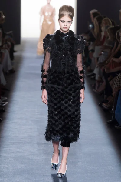 Look 38